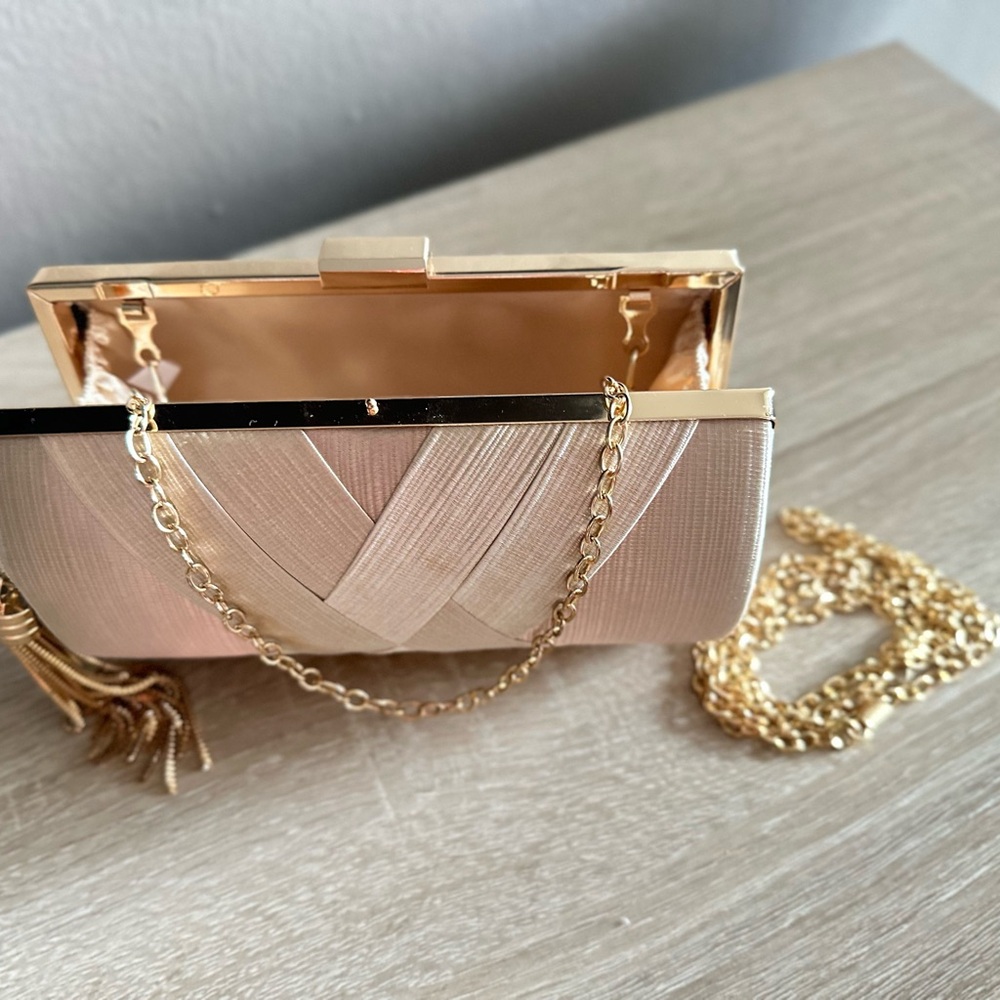 Elegant Gold Clutch Bag - Picture 2 of 8